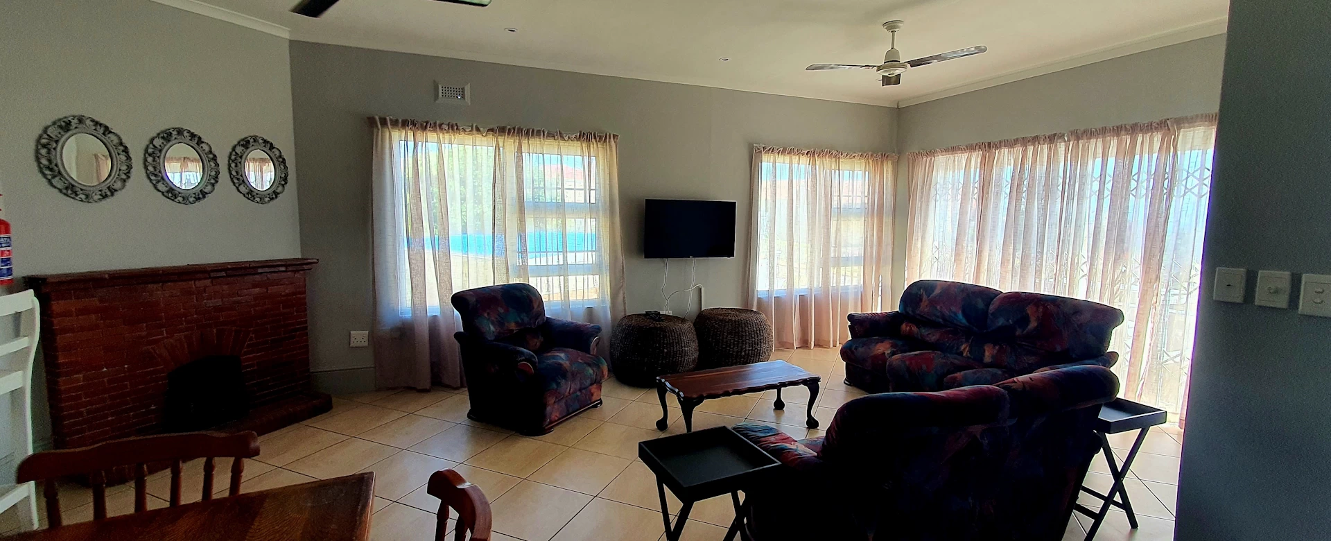 Point Village Hotel - Light House Holiday Homes